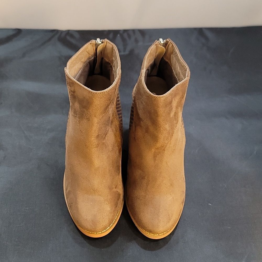 BRAND NEW STYLELOOP WOMEN'S WESTERN ANKLE FAUX SUEDE BOOTS